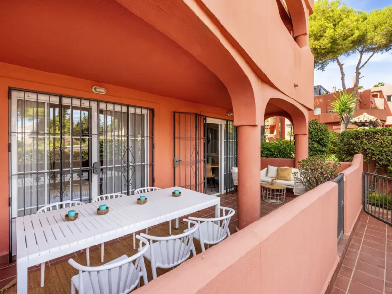 Experience Coastal Living at Alvarito Playa: A 3-Bedroom Beach Apartment in Marbella