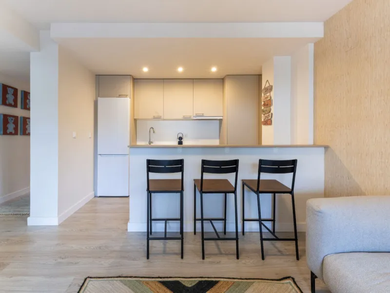 Experience Coastal Living at Alvarito Playa: A 3-Bedroom Beach Apartment in Marbella