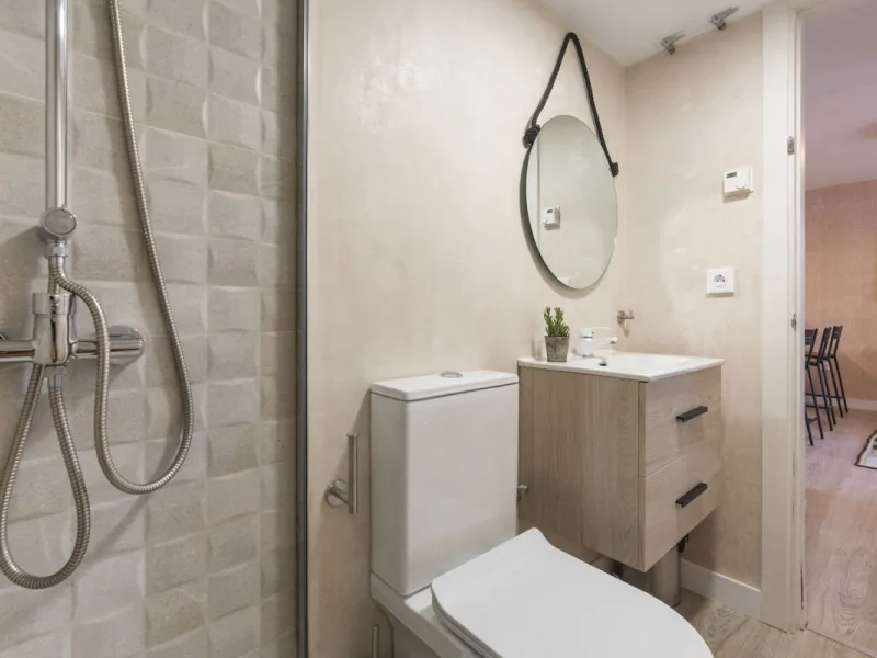 Experience Coastal Living at Alvarito Playa: A 3-Bedroom Beach Apartment in Marbella