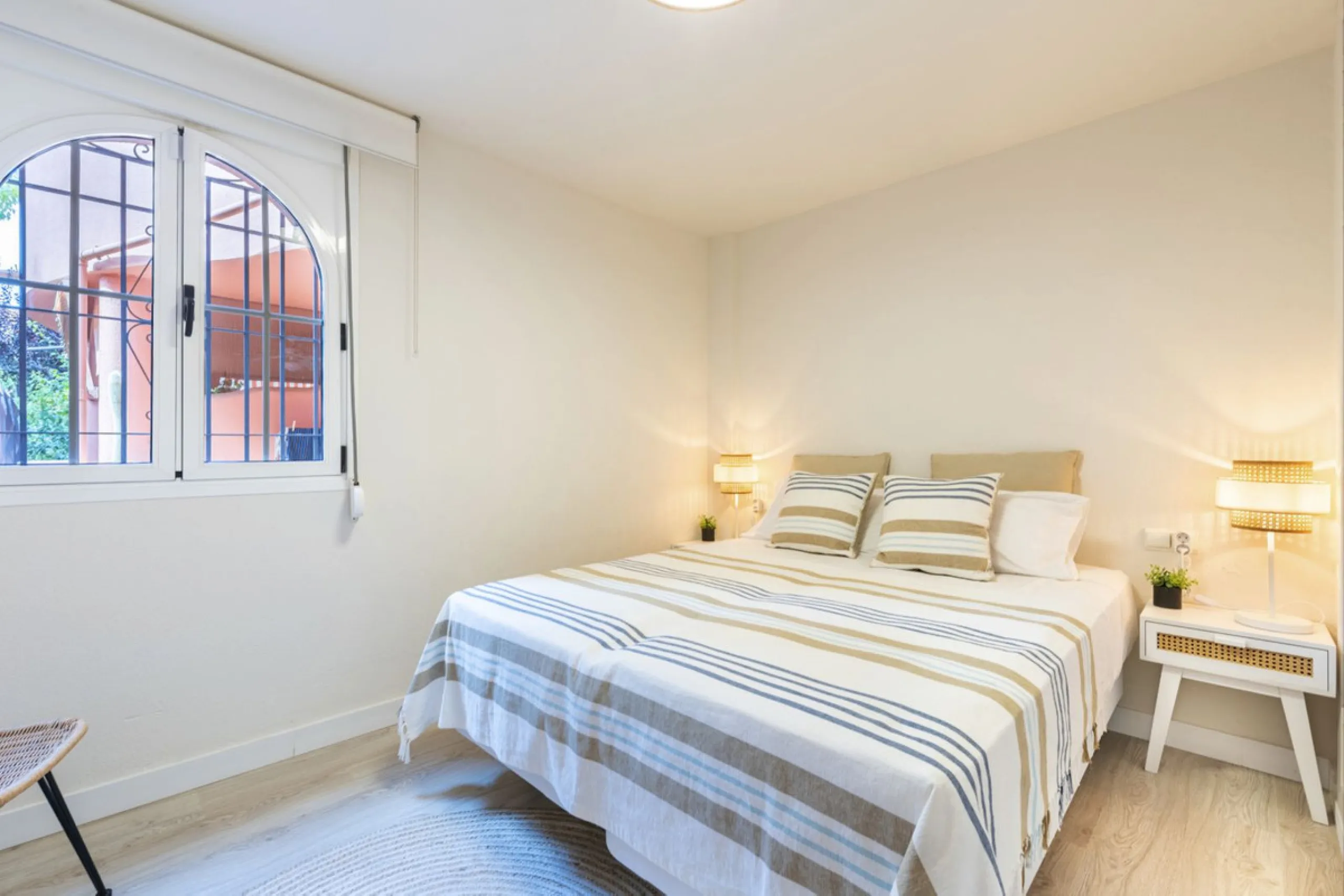 Experience Coastal Living at Alvarito Playa: A 3-Bedroom Beach Apartment in Marbella