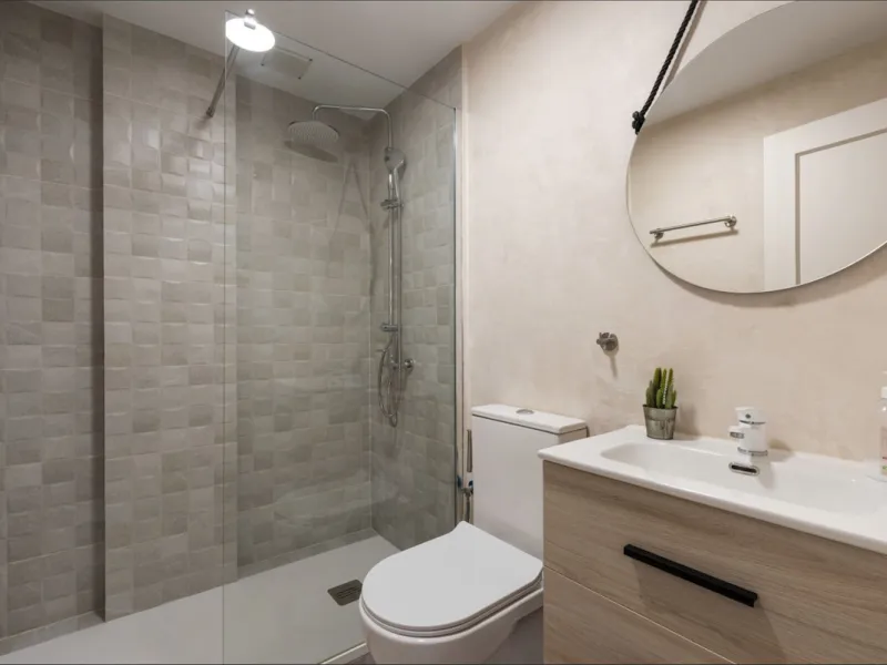 Experience Coastal Living at Alvarito Playa: A 3-Bedroom Beach Apartment in Marbella