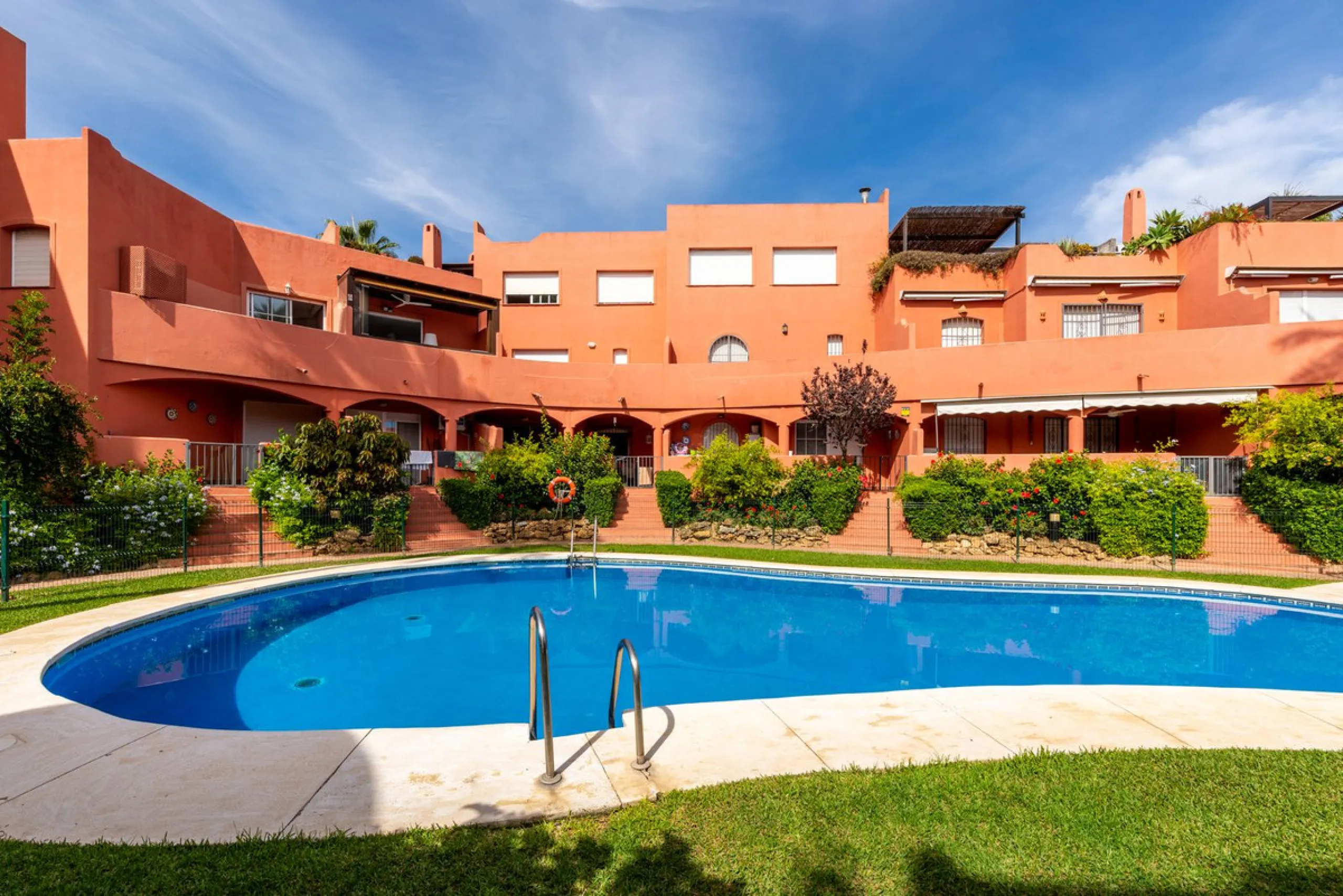 Experience Coastal Living at Alvarito Playa: A 3-Bedroom Beach Apartment in Marbella