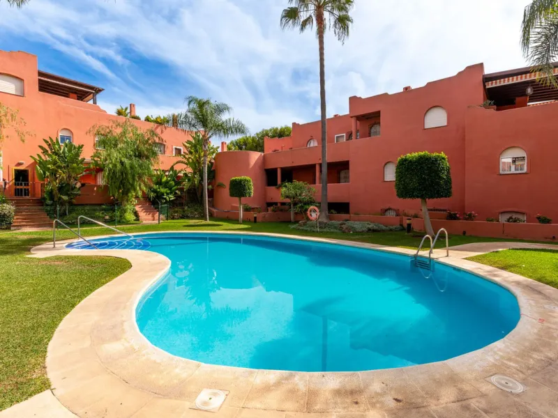 Experience Coastal Living at Alvarito Playa: A 3-Bedroom Beach Apartment in Marbella