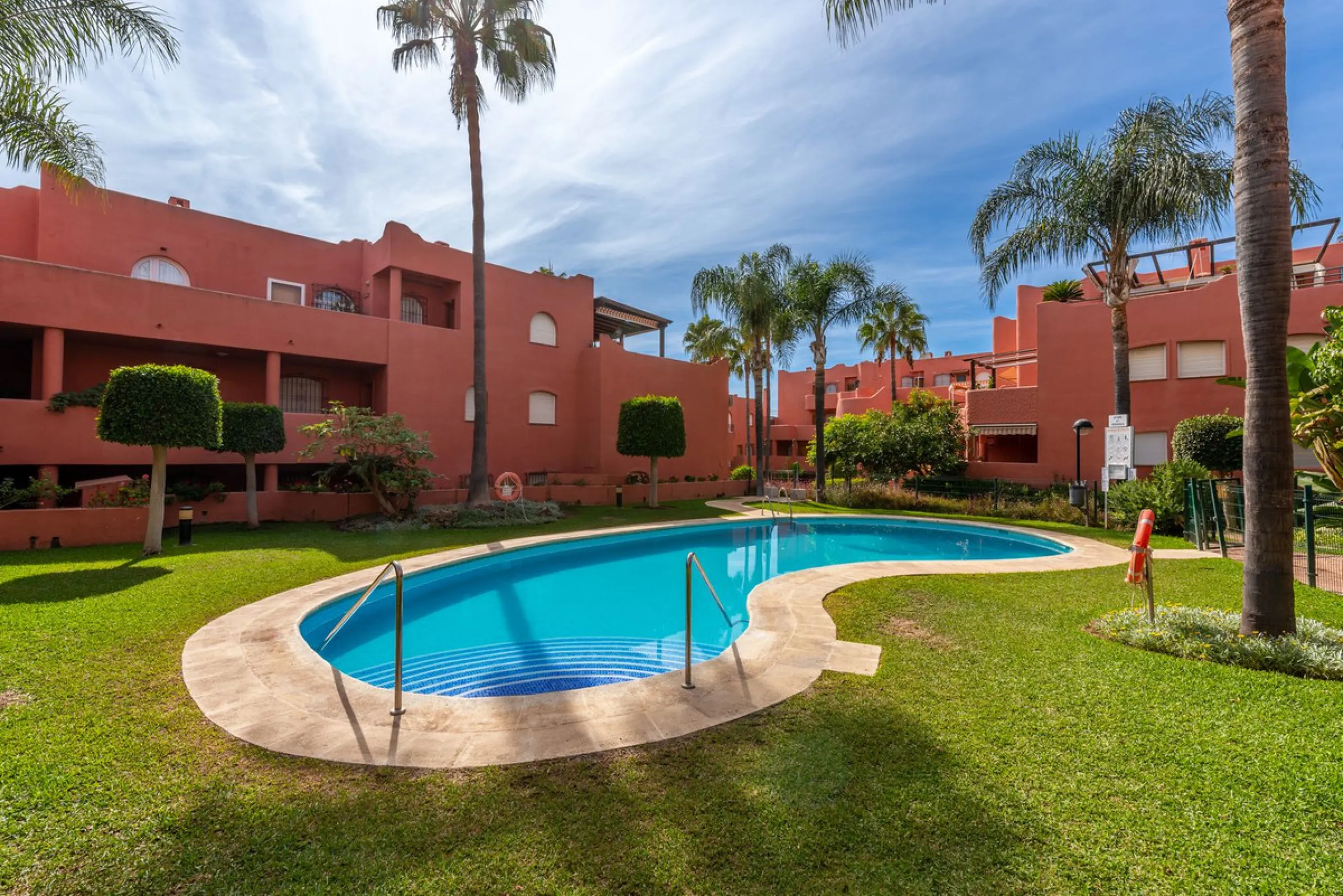 Experience Coastal Living at Alvarito Playa: A 3-Bedroom Beach Apartment in Marbella