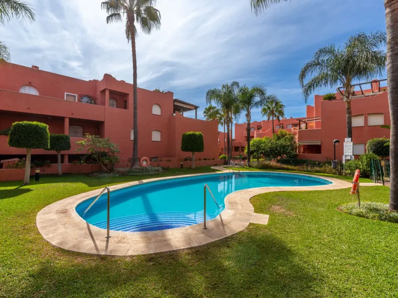 Experience Coastal Living at Alvarito Playa: A 3-Bedroom Beach Apartment in Marbella