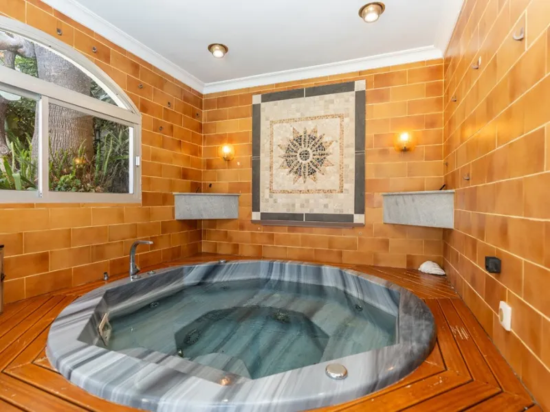 Nestled in the prestigious Marbesa area of Marbella, this stunning villa offers the relaxing beachside lifestyle in a prime location just a few steps from the sea.