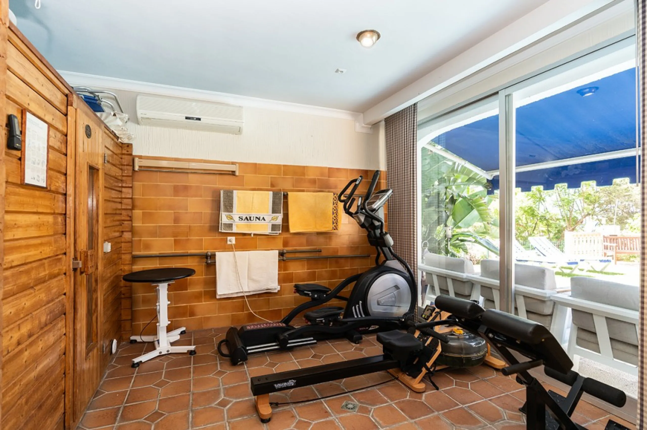 Nestled in the prestigious Marbesa area of Marbella, this stunning villa offers the relaxing beachside lifestyle in a prime location just a few steps from the sea.