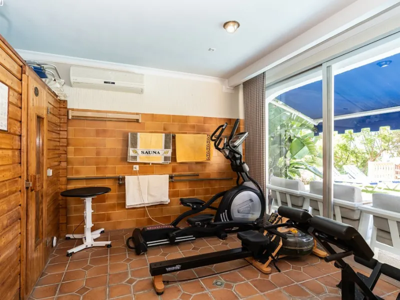 Nestled in the prestigious Marbesa area of Marbella, this stunning villa offers the relaxing beachside lifestyle in a prime location just a few steps from the sea.