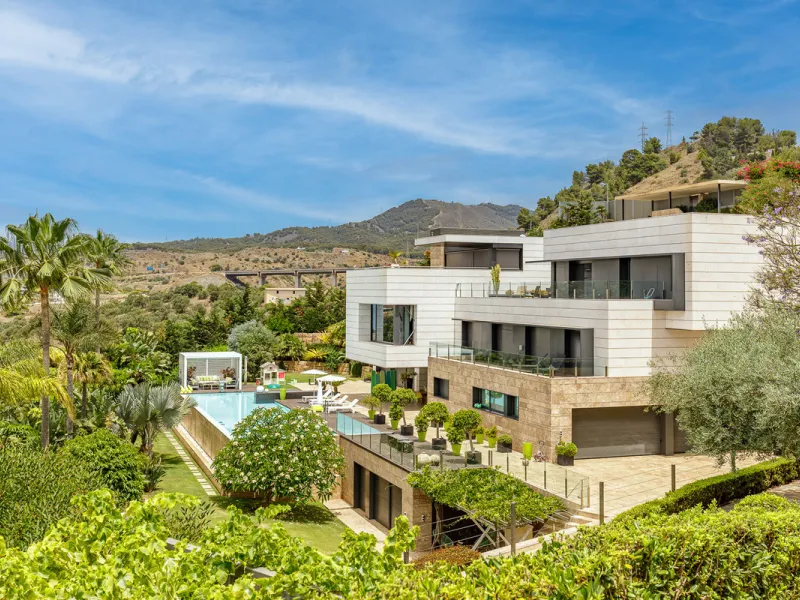Designervilla mit Panoramablick über die Bucht in Parque Clavero, Málaga