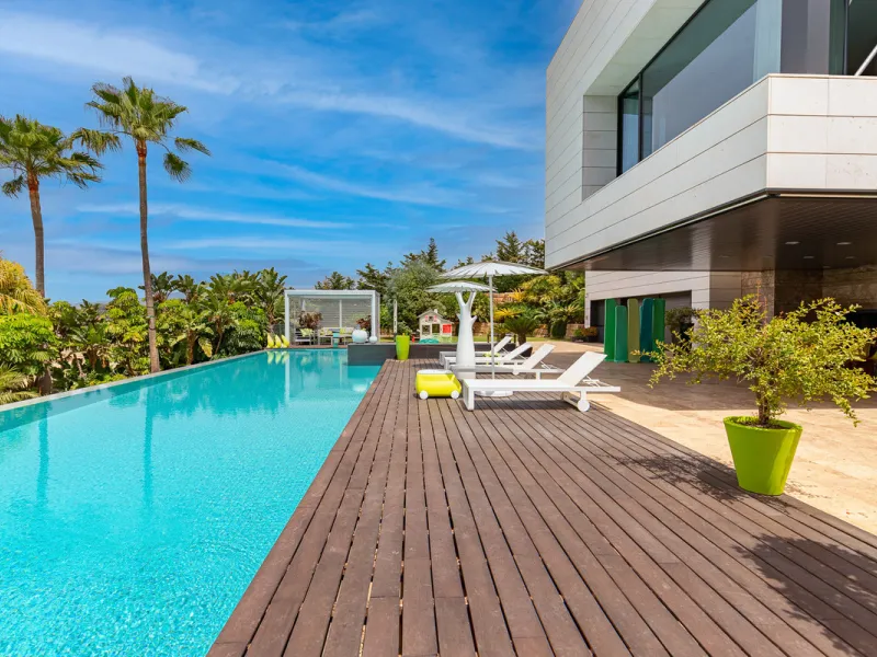 Designervilla mit Panoramablick über die Bucht in Parque Clavero, Málaga