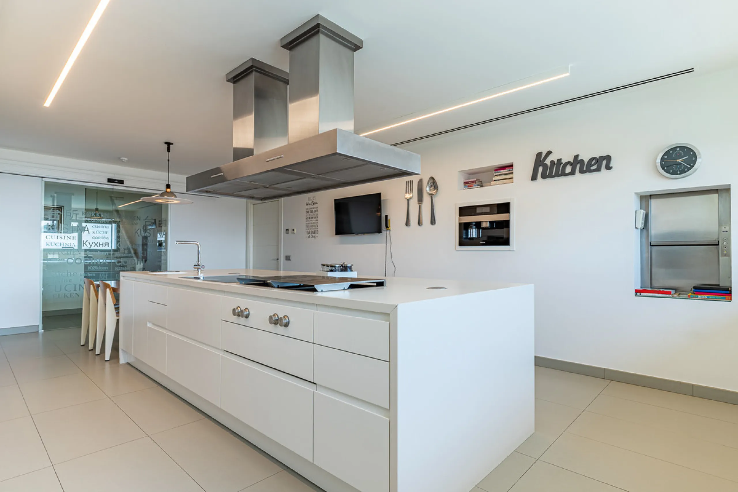 Designervilla mit Panoramablick über die Bucht in Parque Clavero, Málaga