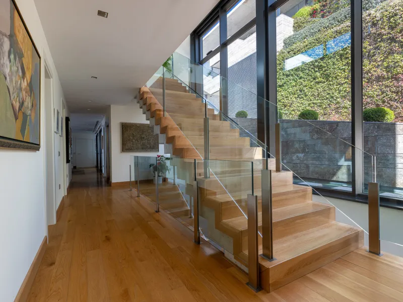 Designervilla mit Panoramablick über die Bucht in Parque Clavero, Málaga