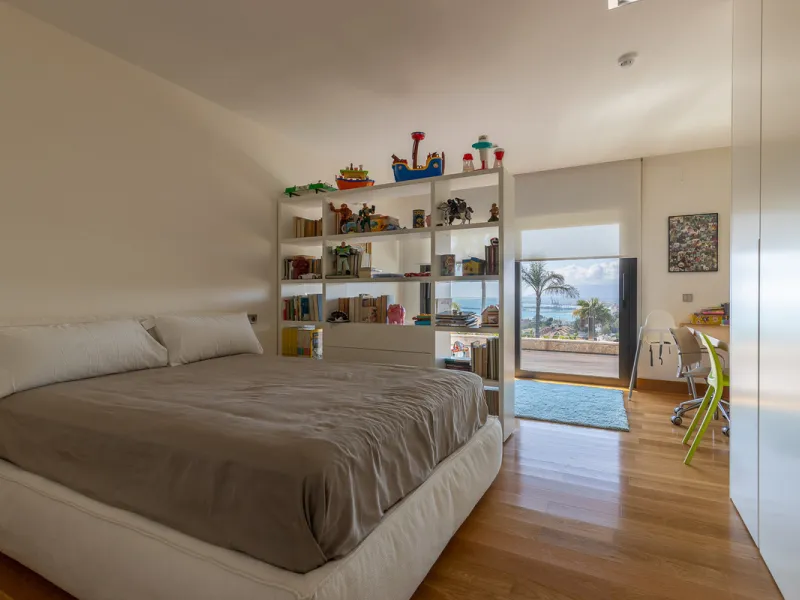 Designervilla mit Panoramablick über die Bucht in Parque Clavero, Málaga