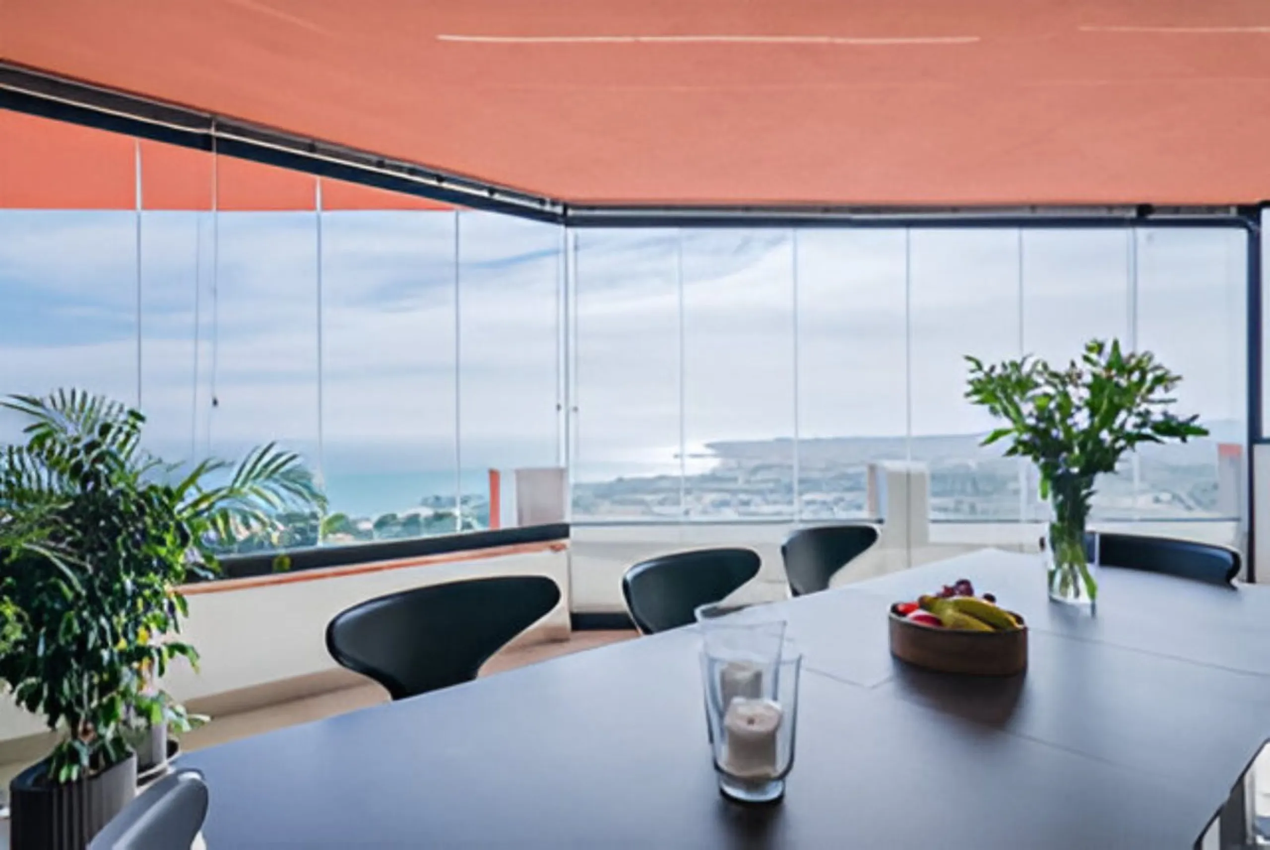 Designer penthouse with panoramic views