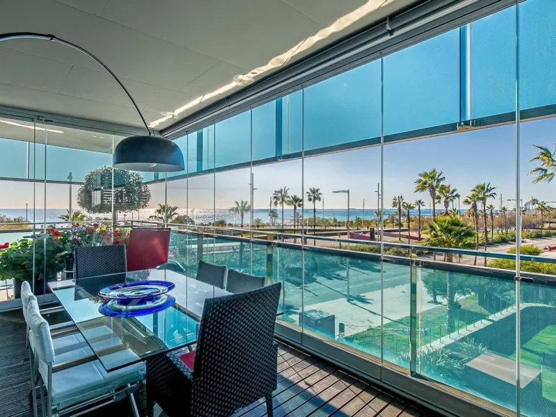 Exclusive beachfront apartment on Paseo García Faria, Barcelona