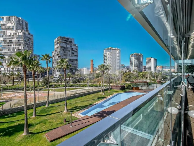 Exclusive beachfront apartment on Paseo García Faria, Barcelona
