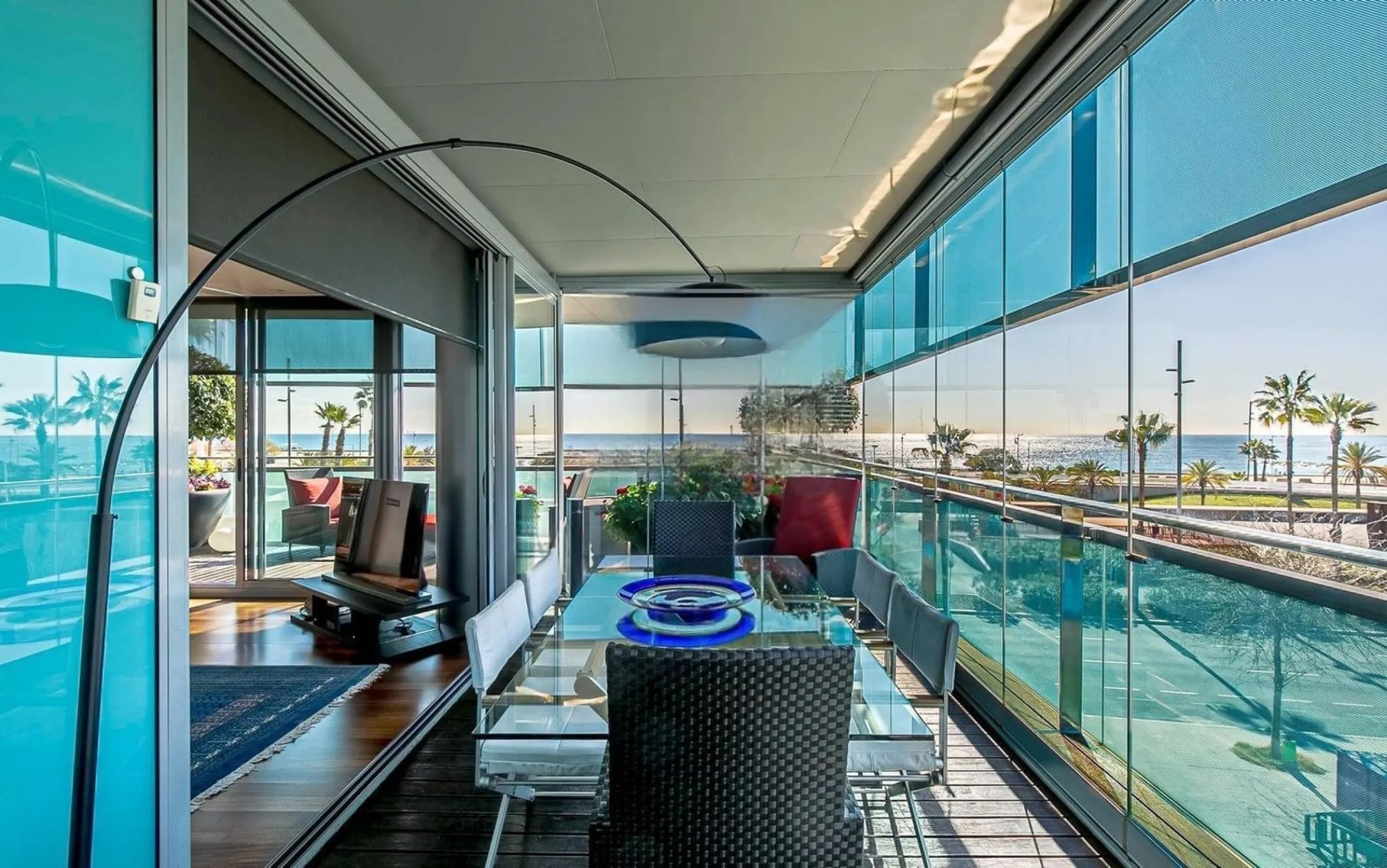 Exclusive beachfront apartment on Paseo García Faria, Barcelona
