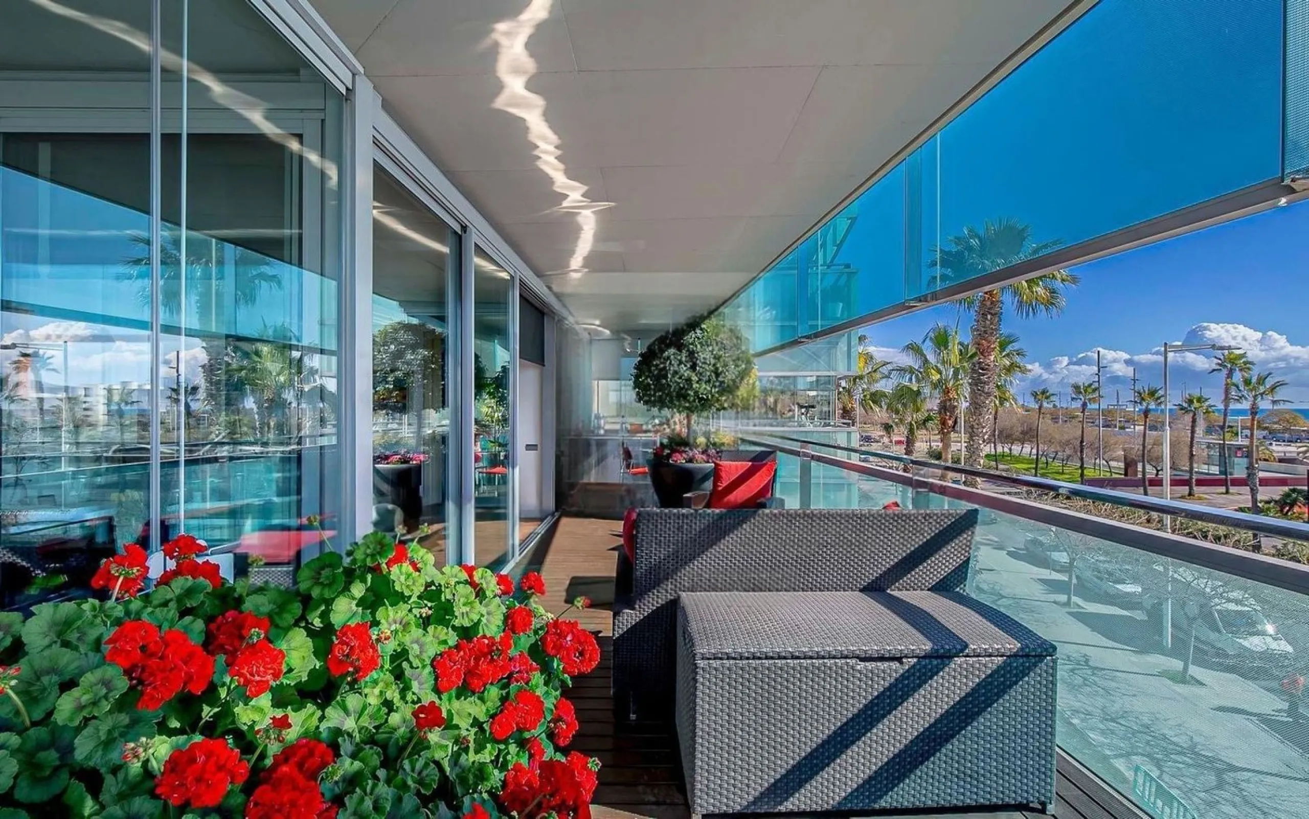 Exclusive beachfront apartment on Paseo García Faria, Barcelona