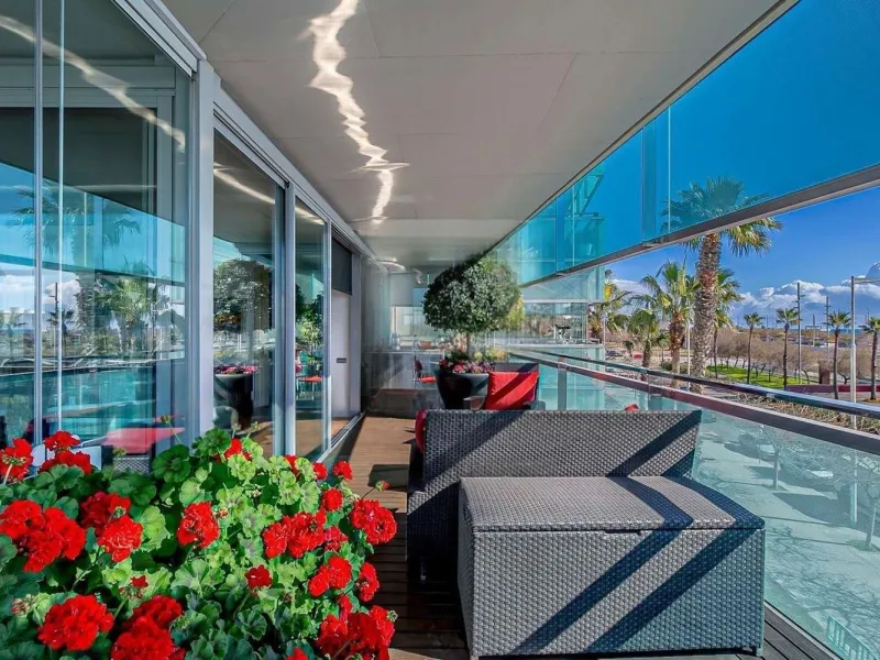 Exclusive beachfront apartment on Paseo García Faria, Barcelona