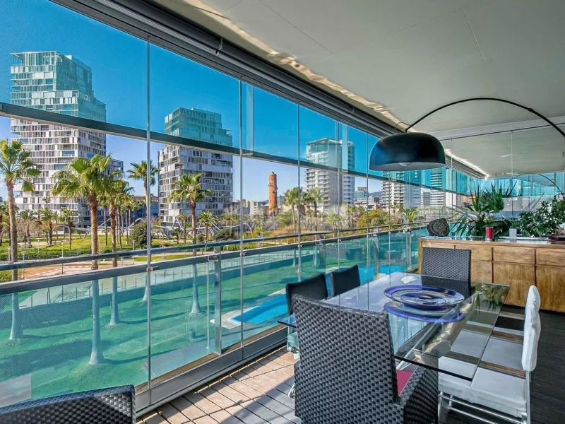 Exclusive beachfront apartment on Paseo García Faria, Barcelona