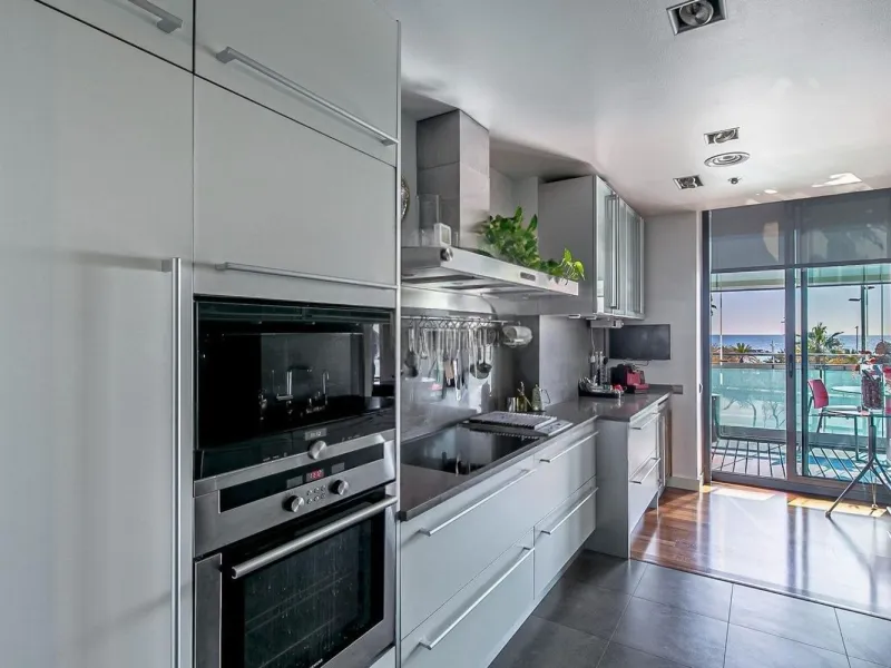 Exclusive beachfront apartment on Paseo García Faria, Barcelona