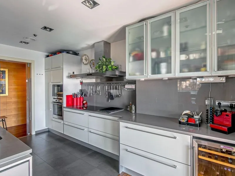 Exclusive beachfront apartment on Paseo García Faria, Barcelona