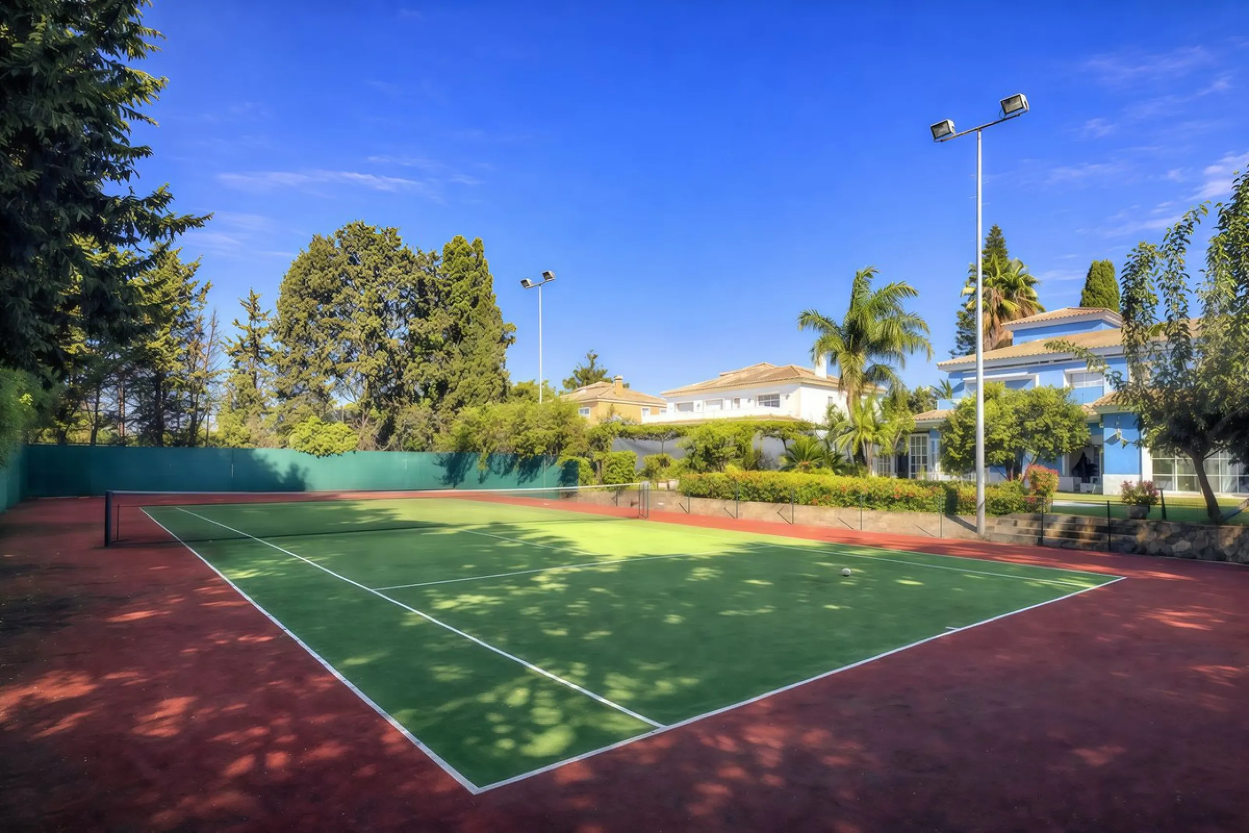 UNIQUE VILLA WITH FULL SIZE PRIVATE TENNIS COURT!