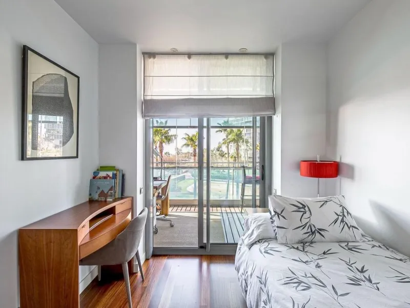 Exclusive beachfront apartment on Paseo García Faria, Barcelona