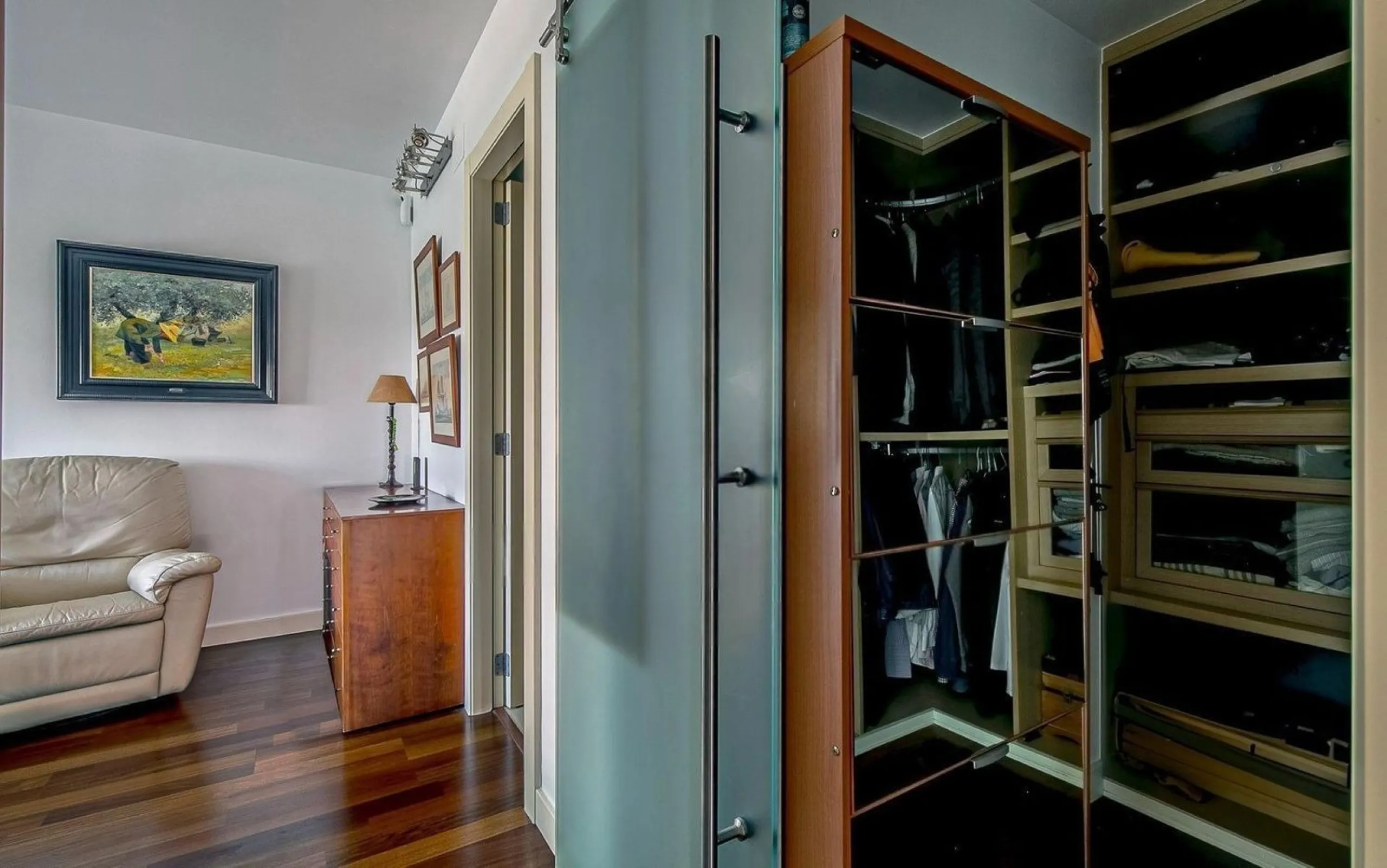 Exclusive beachfront apartment on Paseo García Faria, Barcelona