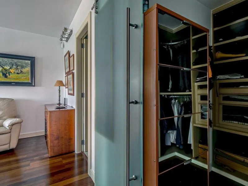 Exclusive beachfront apartment on Paseo García Faria, Barcelona