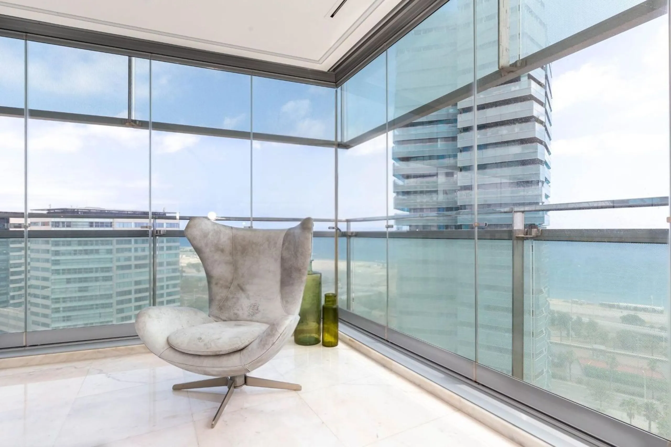 Elegant sea-view apartment in Diagonal Mar, Barcelona