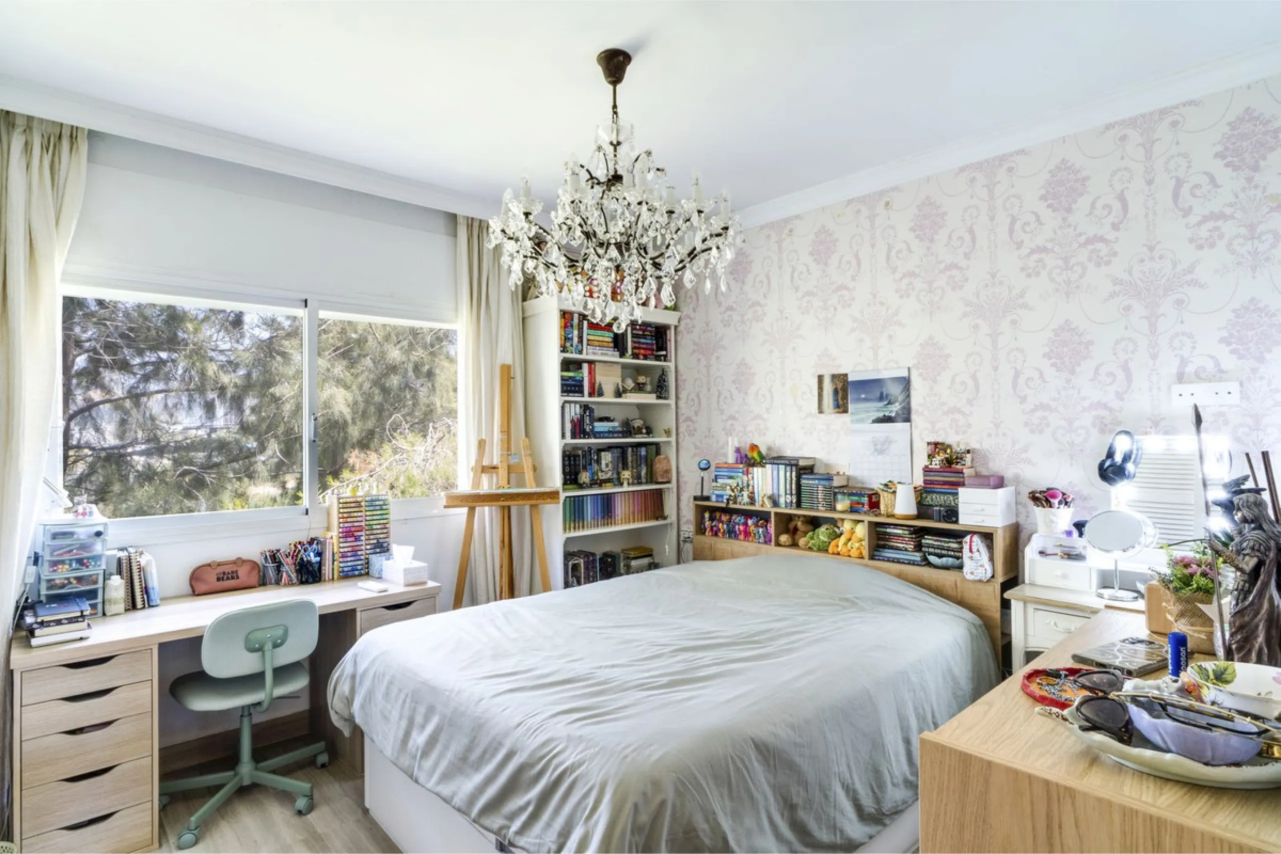 Luxury Duplex Penthouse for Sale in Bahia de Marbella – Exceptional Space, Luxury Fittings, and Unbeatable Location.