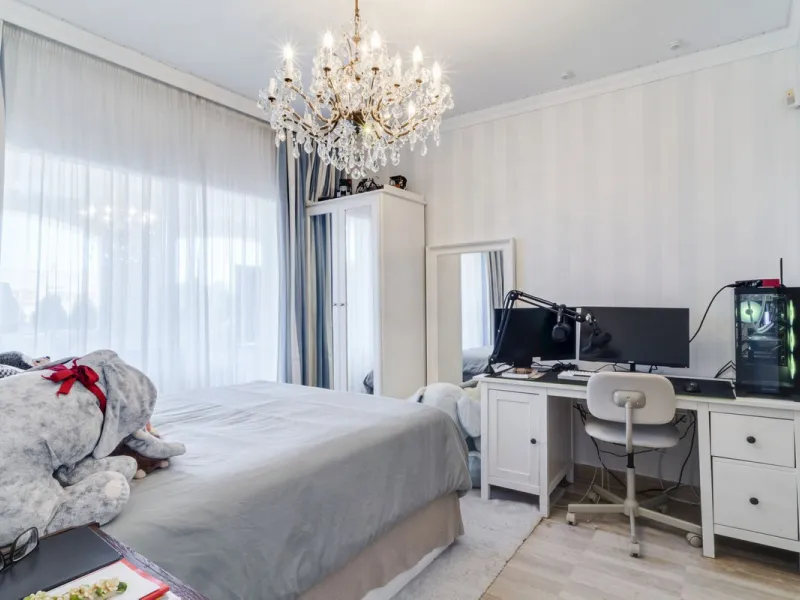 Luxury Duplex Penthouse for Sale in Bahia de Marbella – Exceptional Space, Luxury Fittings, and Unbeatable Location.