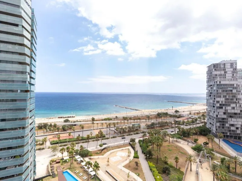 Elegant sea-view apartment in Diagonal Mar, Barcelona