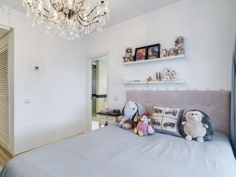 Luxury Duplex Penthouse for Sale in Bahia de Marbella – Exceptional Space, Luxury Fittings, and Unbeatable Location.