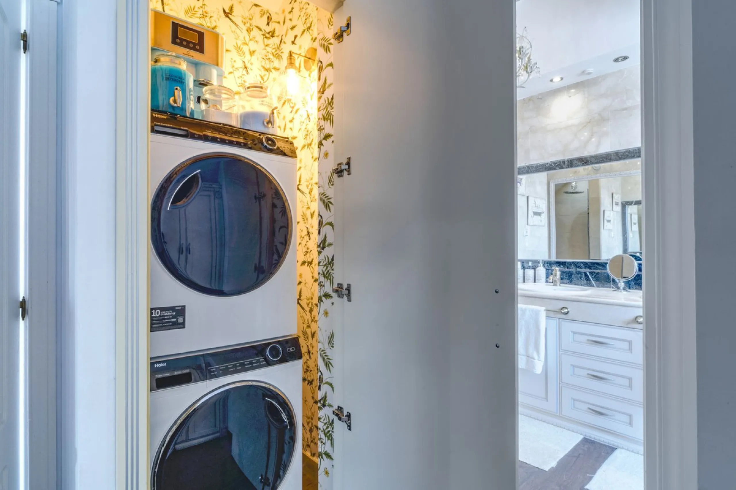Luxury Duplex Penthouse for Sale in Bahia de Marbella – Exceptional Space, Luxury Fittings, and Unbeatable Location.