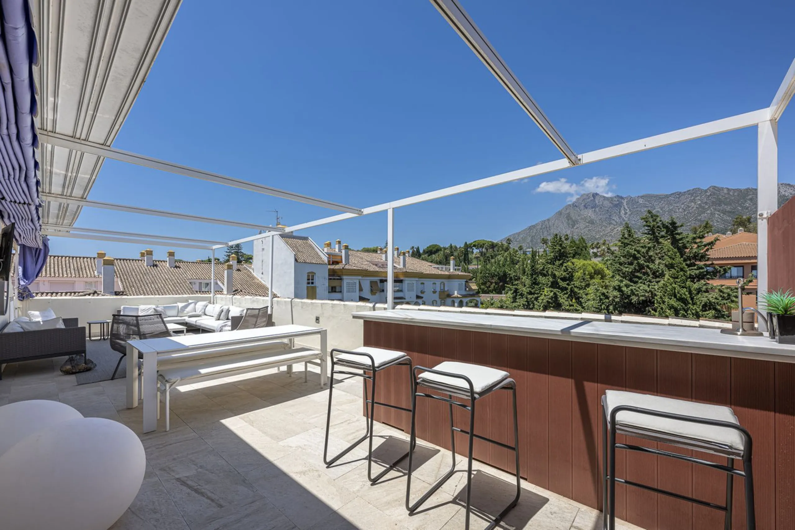 **Exclusive Duplex Penthouse Just 500 Meters from the Beach, in Marbella's Golden Mile**