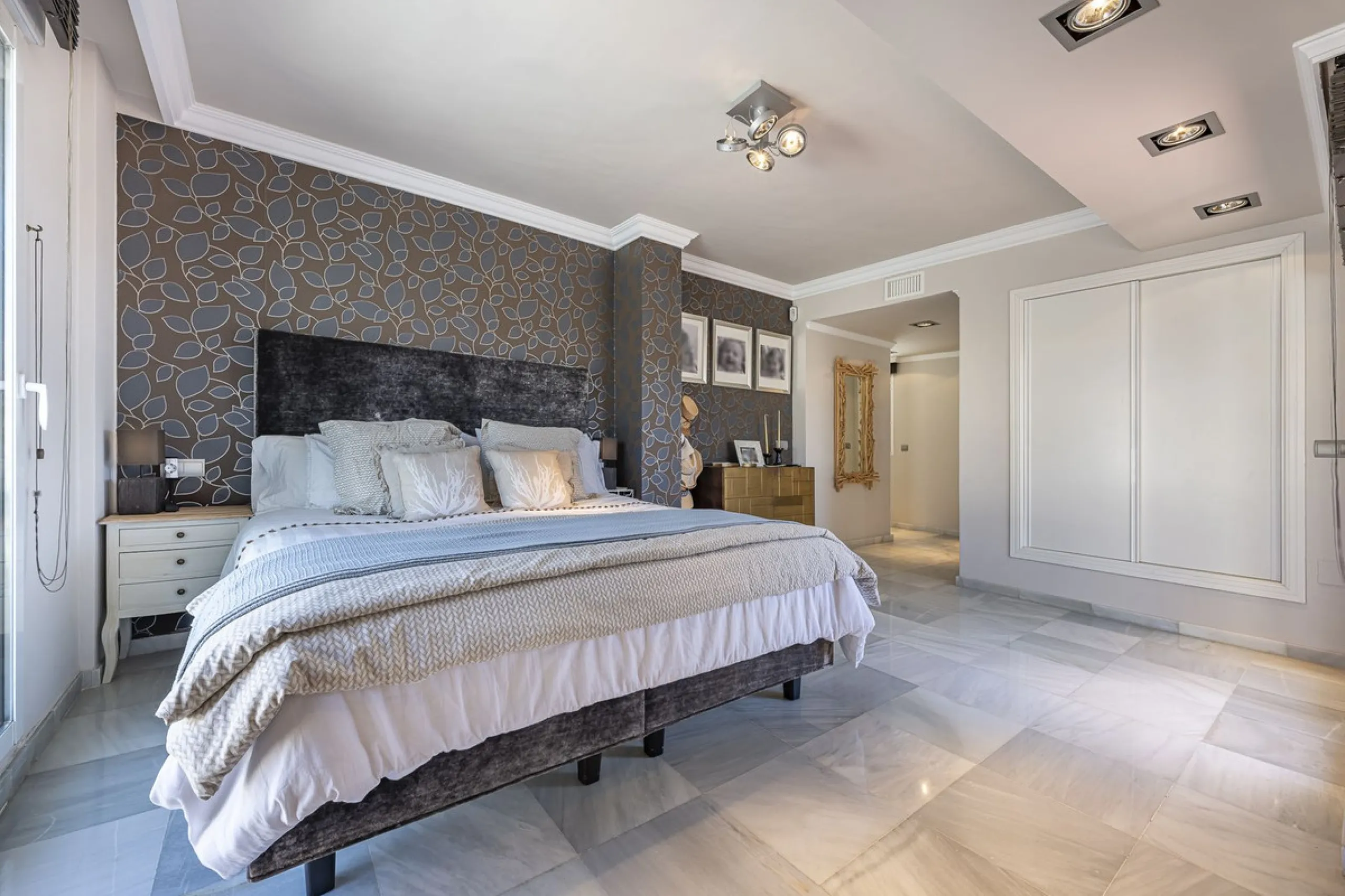 **Exclusive Duplex Penthouse Just 500 Meters from the Beach, in Marbella's Golden Mile**