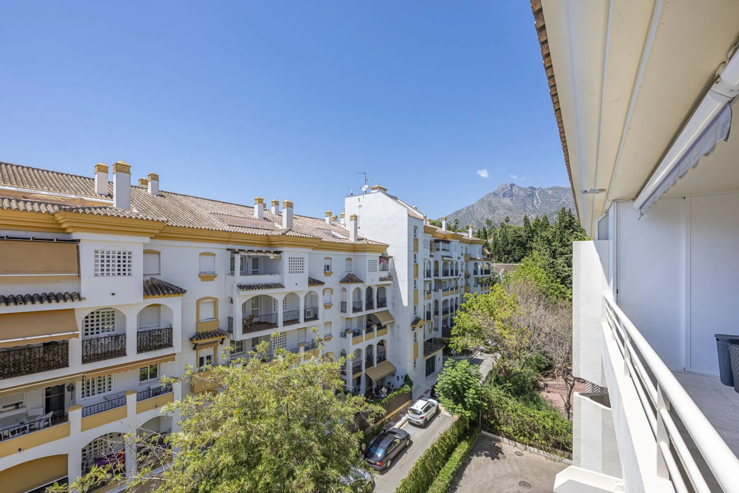 **Exclusive Duplex Penthouse Just 500 Meters from the Beach, in Marbella's Golden Mile**
