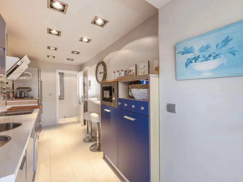 **Exclusive Duplex Penthouse Just 500 Meters from the Beach, in Marbella's Golden Mile**