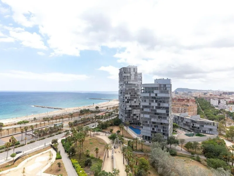 Elegant sea-view apartment in Diagonal Mar, Barcelona