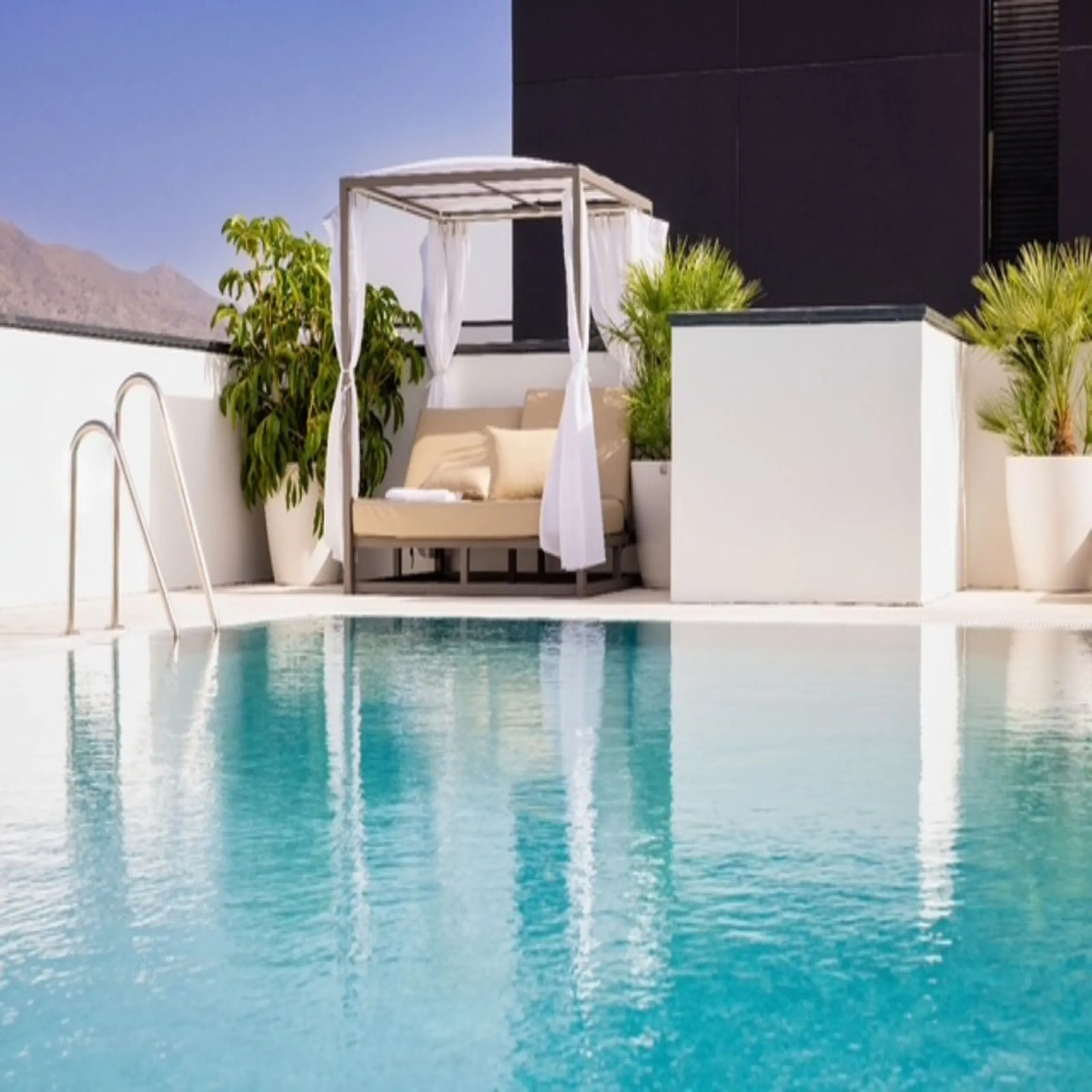 Apartment - Penthouse в продаже в Málaga, Málaga. В доме 3 спален и 3 ванных комнат. Площадь дома 136 м²