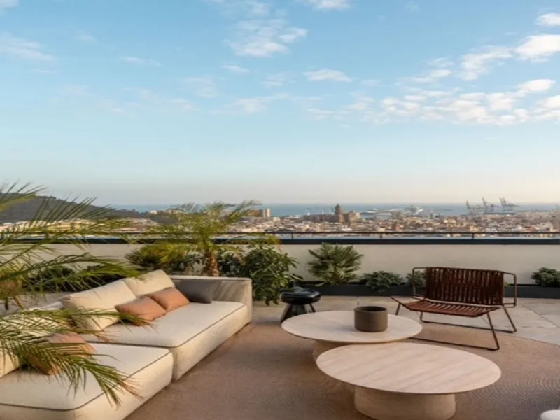 Apartment - Penthouse в продаже в Málaga, Málaga. В доме 3 спален и 3 ванных комнат. Площадь дома 136 м²