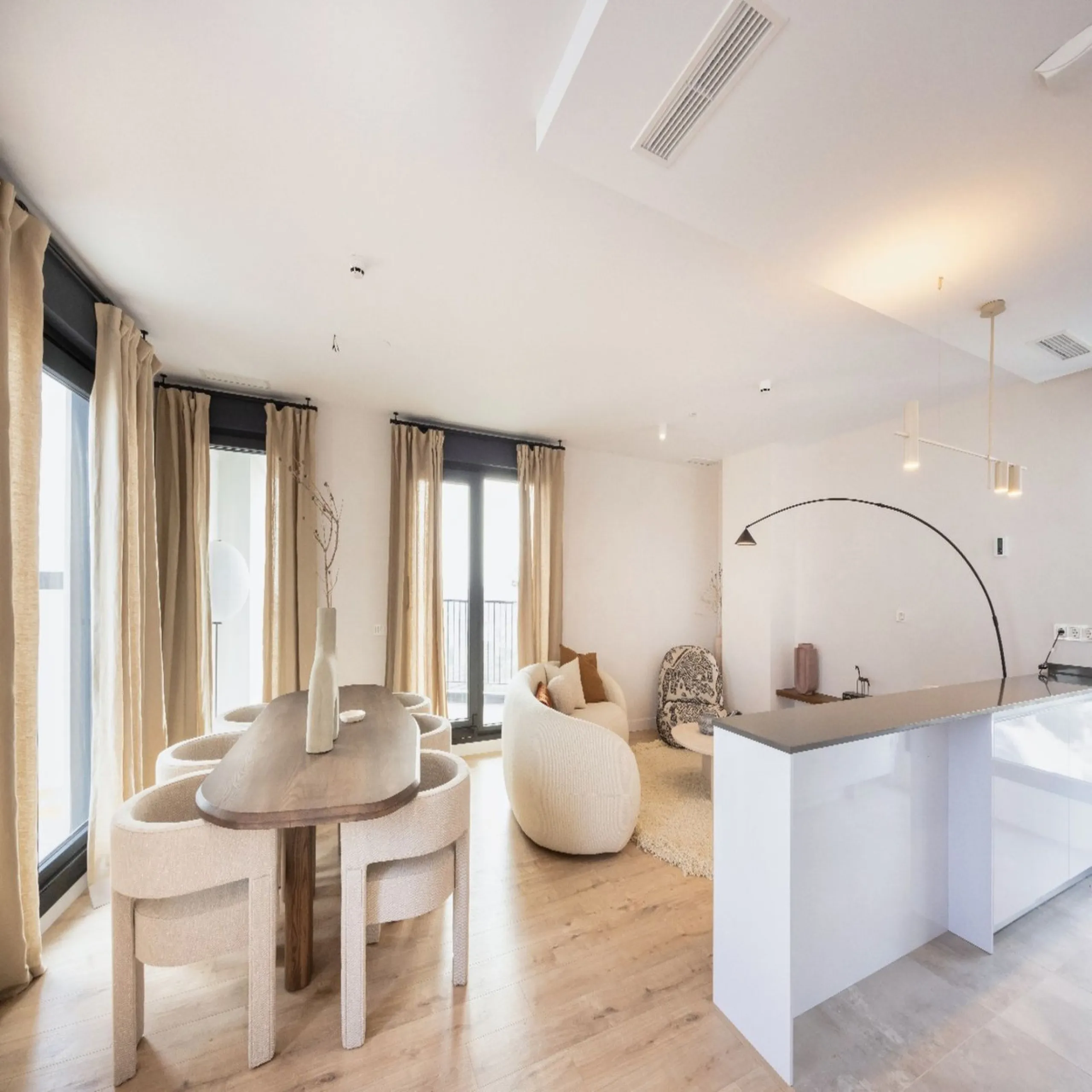 Apartment - Penthouse в продаже в Málaga, Málaga. В доме 3 спален и 3 ванных комнат. Площадь дома 136 м²