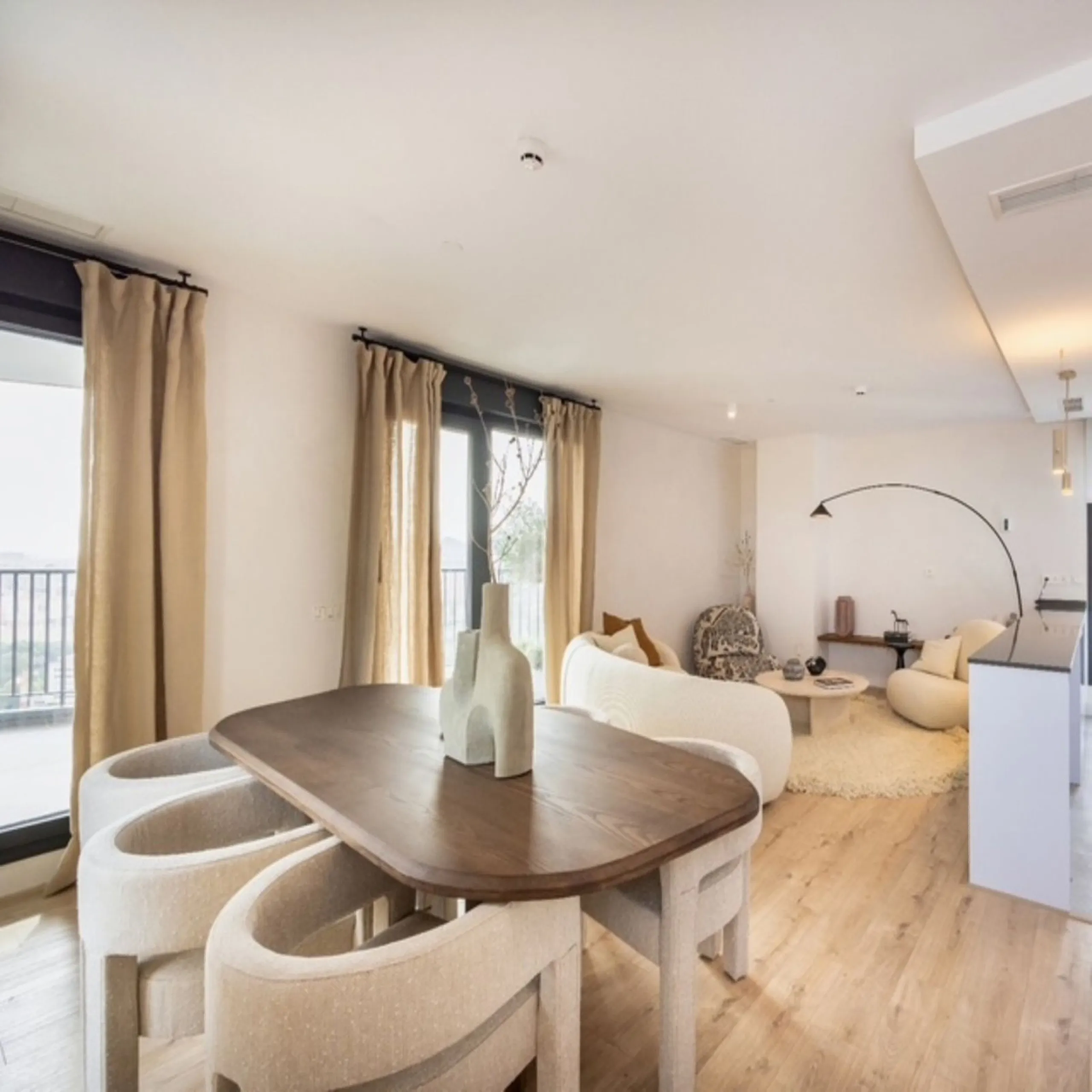 Apartment - Penthouse в продаже в Málaga, Málaga. В доме 3 спален и 3 ванных комнат. Площадь дома 136 м²