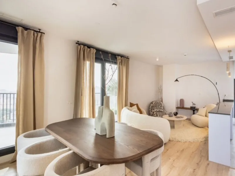 Apartment - Penthouse в продаже в Málaga, Málaga. В доме 3 спален и 3 ванных комнат. Площадь дома 136 м²
