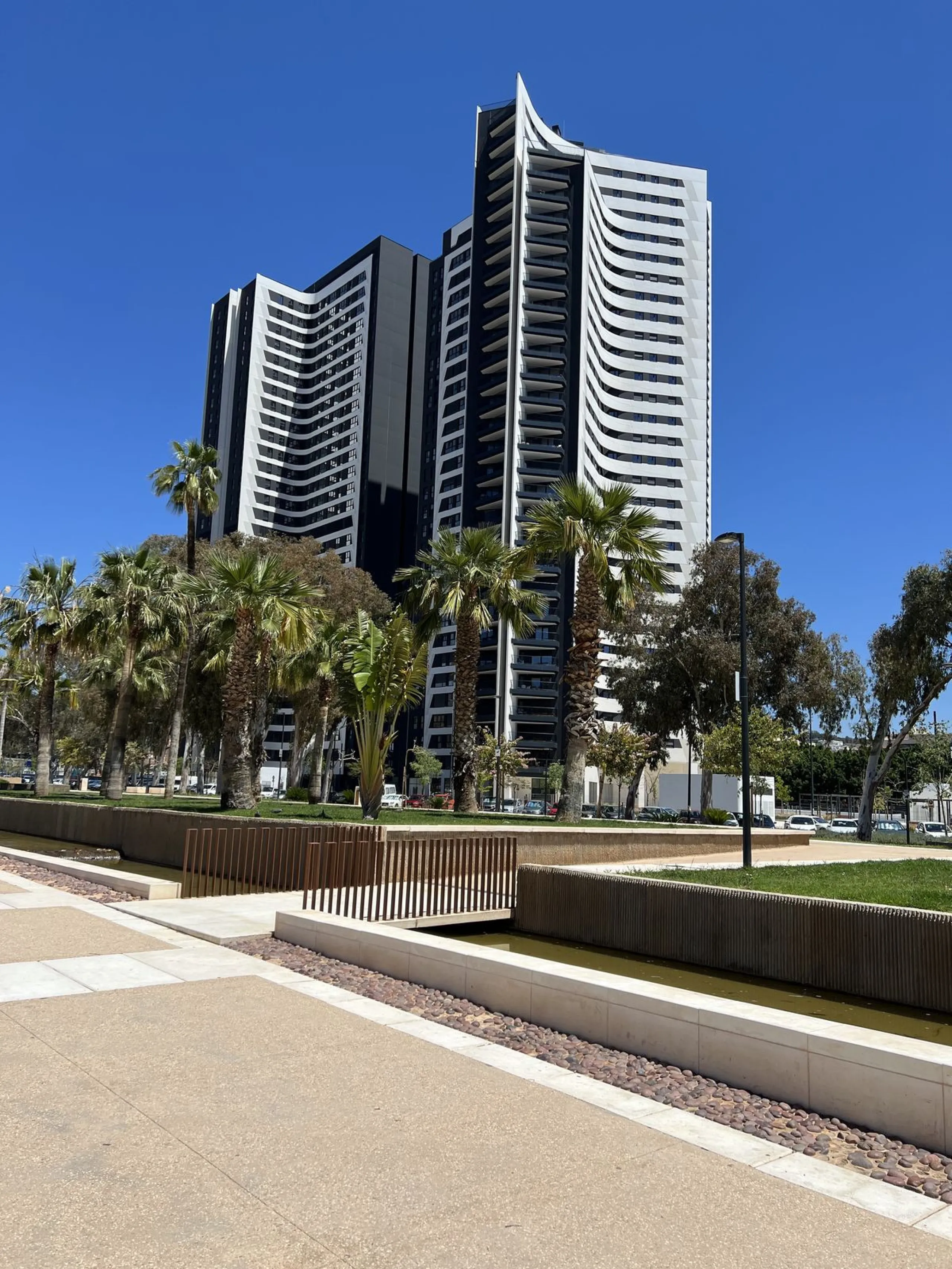 Apartment - Penthouse в продаже в Málaga, Málaga. В доме 3 спален и 3 ванных комнат. Площадь дома 136 м²