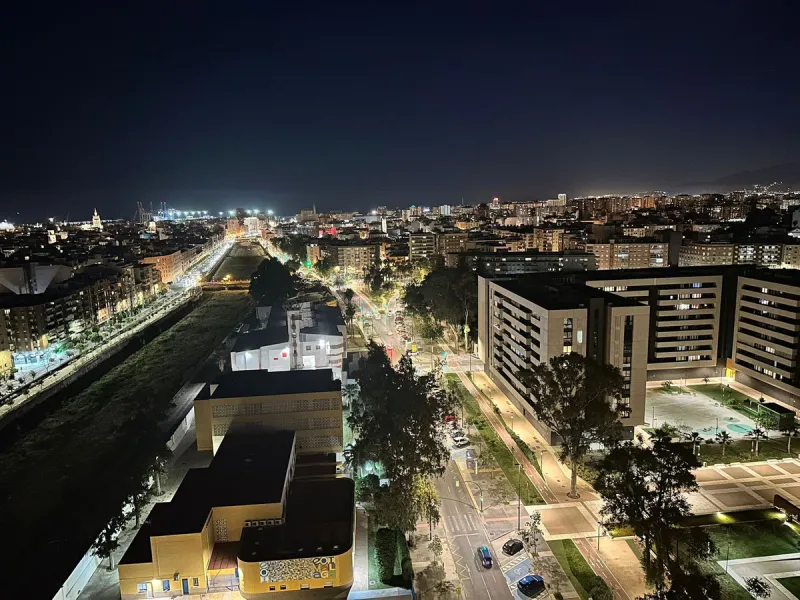 Apartment - Penthouse в продаже в Málaga, Málaga. В доме 3 спален и 3 ванных комнат. Площадь дома 136 м²