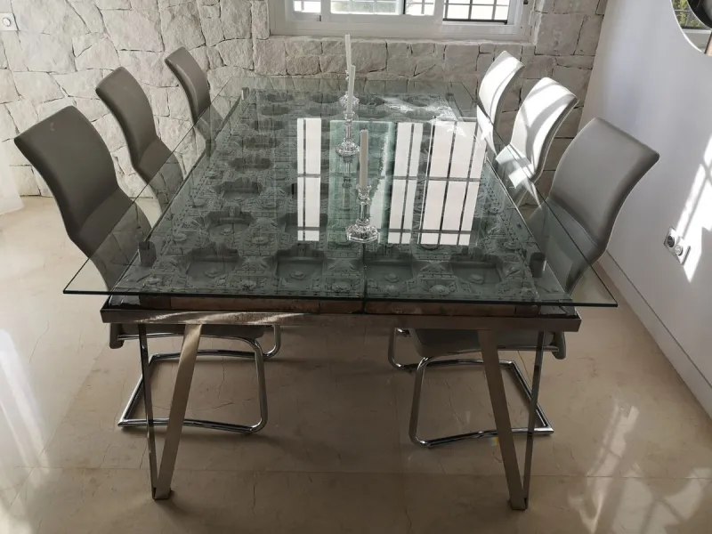 House - Semi-Detached House в продаже в Estepona, Málaga. В доме 4 спален и 3 ванных комнат. Площадь дома 181 м²