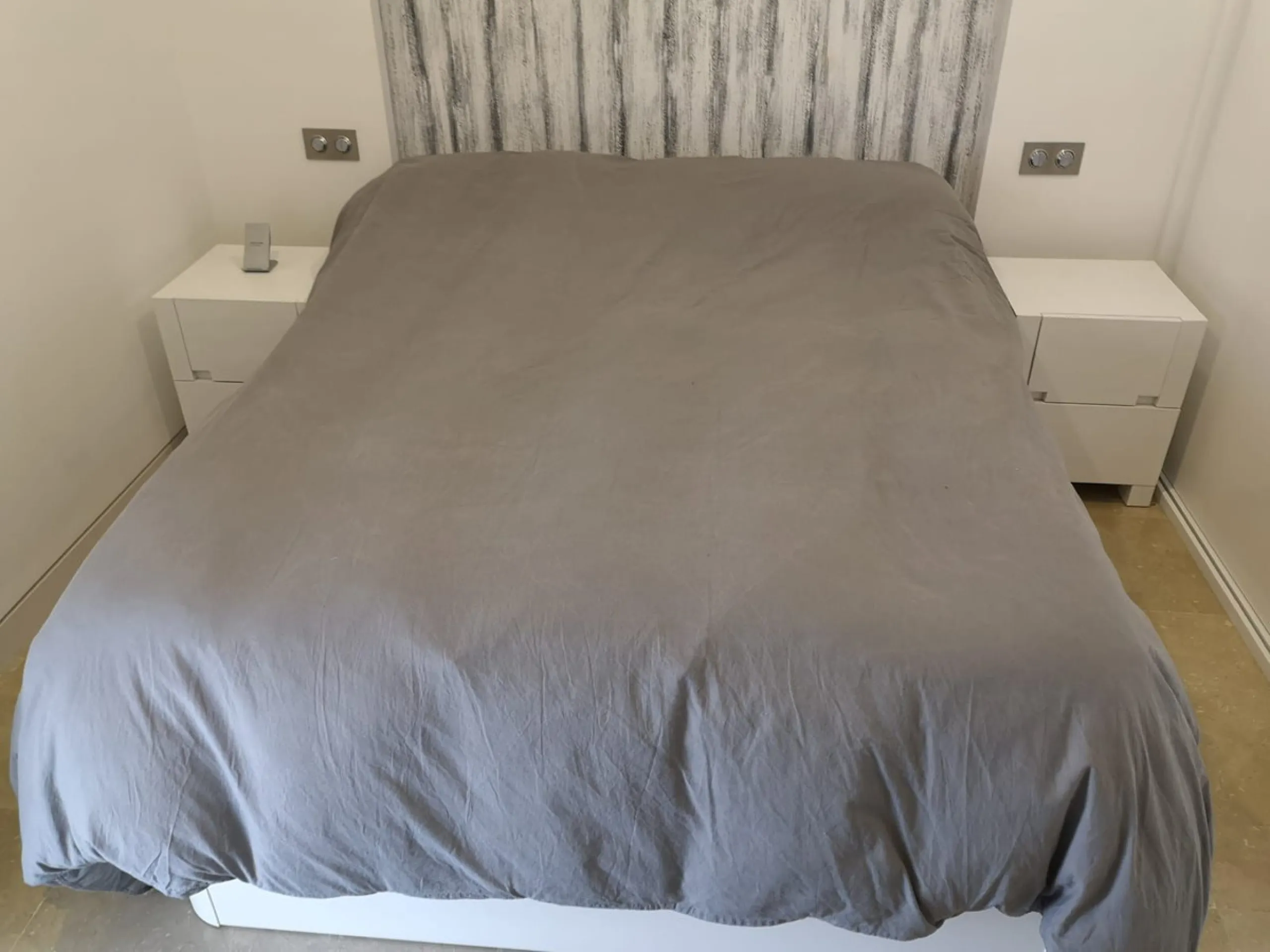 House - Semi-Detached House в продаже в Estepona, Málaga. В доме 4 спален и 3 ванных комнат. Площадь дома 181 м²